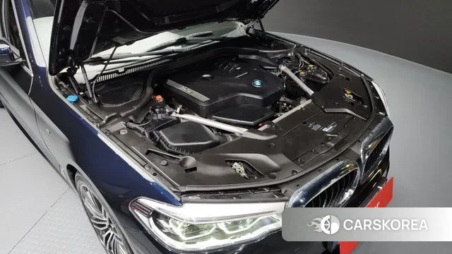 BMW 5 Series (G30) id 3489155 из Кореи 16