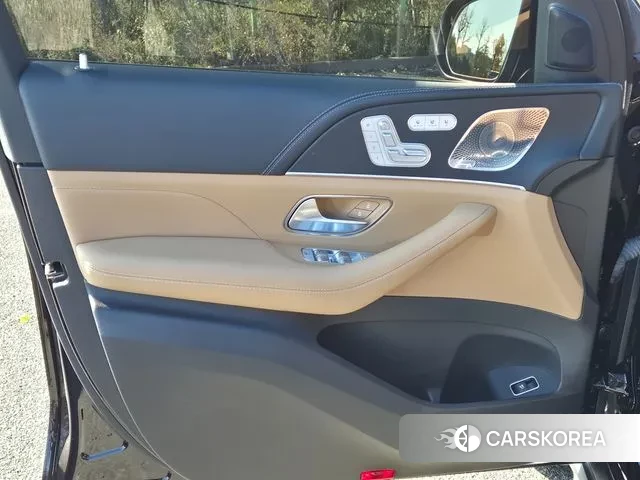 Mercedes-Benz GLS - Class X167 id 3399524 из Кореи 16