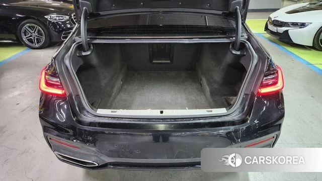 BMW 7 Series (G11) id 3792463 из Кореи 16