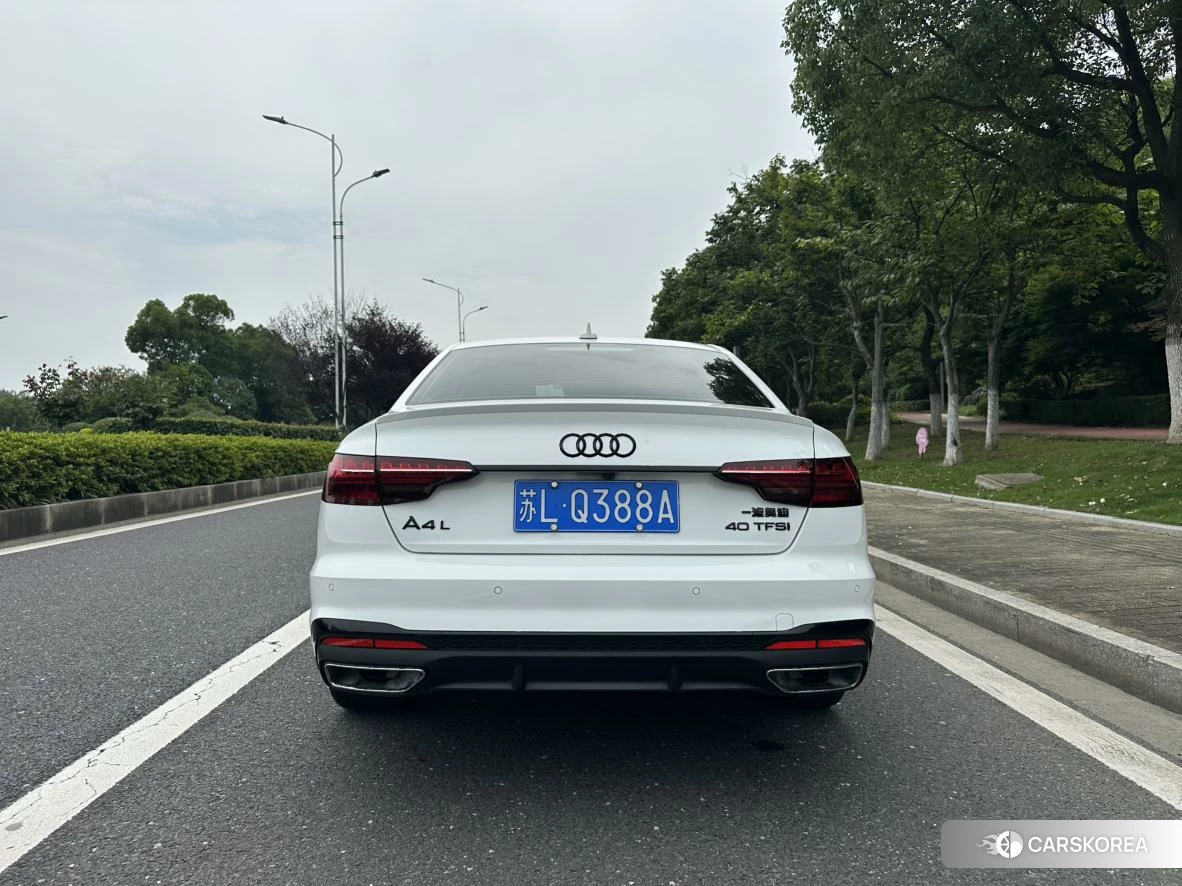 Audi A4L id 4514988 из Китая 7