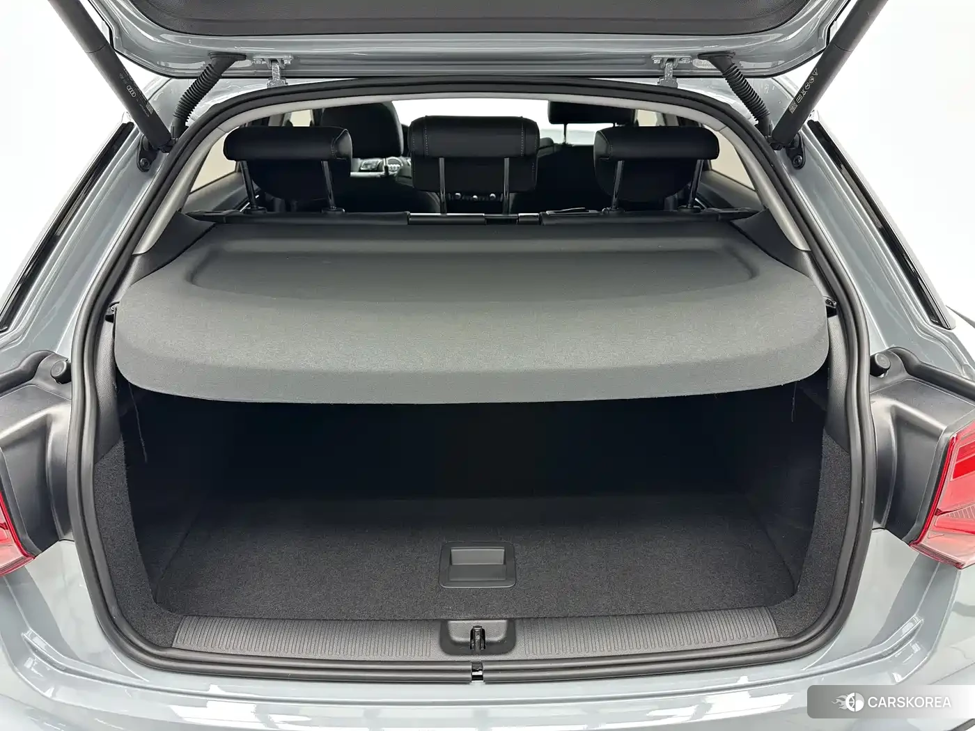 Audi Q2L id 4546407 из Китая 15