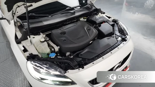 Volvo V40 Cross-Country id 3742811 из Кореи 16