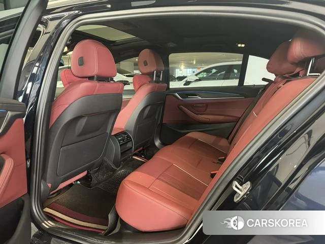 BMW 5 series PHEV 2022 Черный из Китая, фото 6