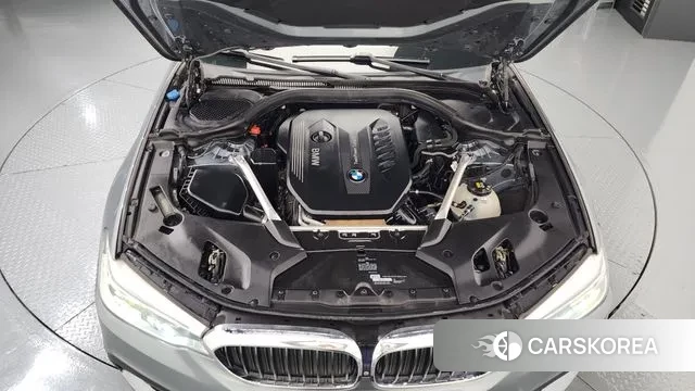 BMW 5 Series (G30) id 3494522 из Кореи 16