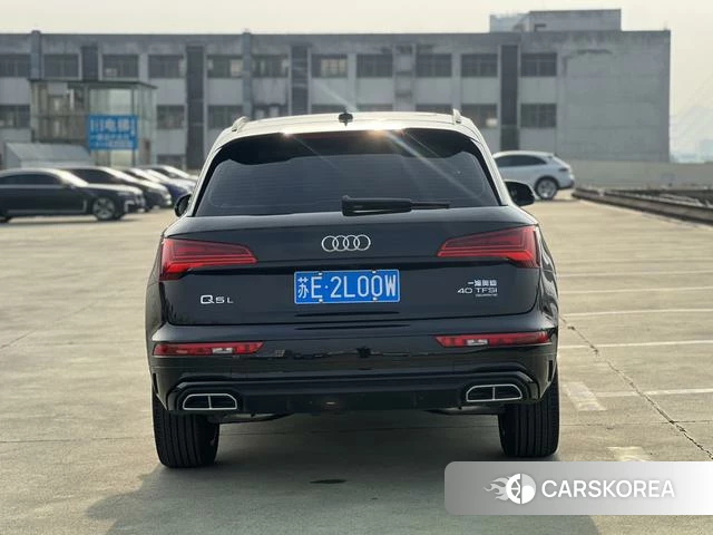 Audi Q5L id 4229192 из Китая 14
