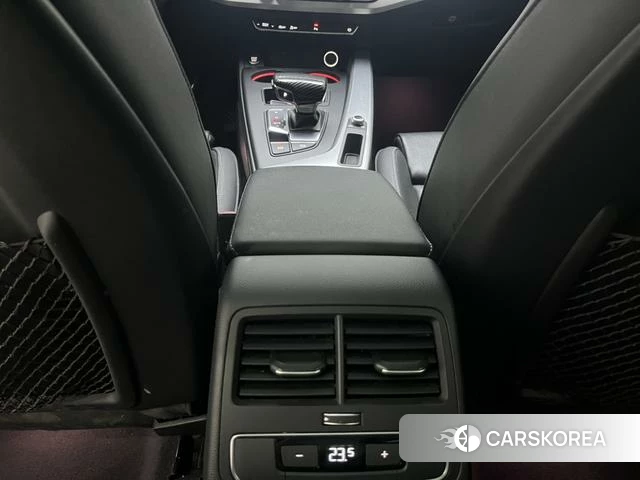 Audi A4L id 4299891 из Китая 13