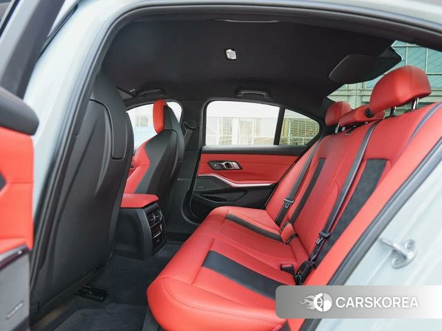 BMW M3 2024 Серебристо-серый из Китая, фото 6