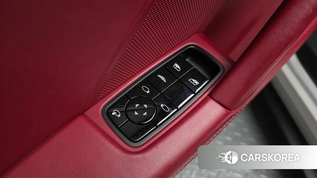 Porsche 911(992) id 4195785 из Кореи 30