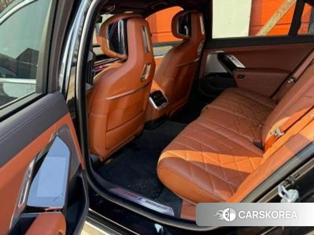 BMW 7 Series (G70) id 3831365 из Кореи 12