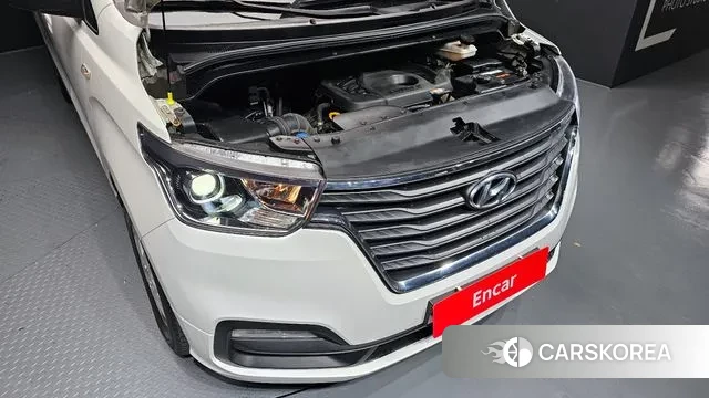 Hyundai The New Grand Starex id 3646538 из Кореи 16