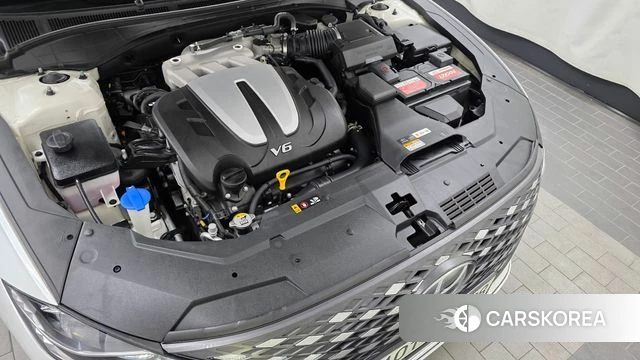 Hyundai The New Grandeur IG id 4501181 из Кореи 32