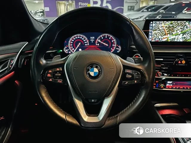 BMW 5 Series (G30) id 3085668 из Кореи 16