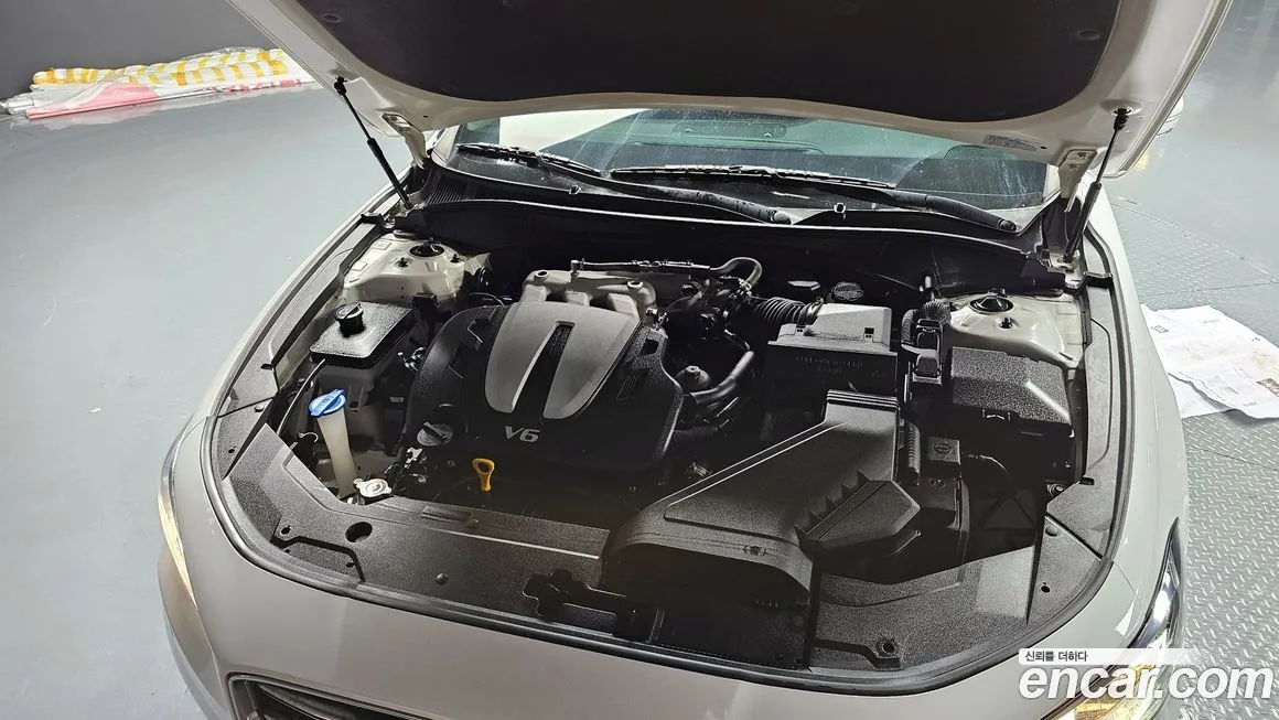 Hyundai Grandeur IG id 1721878 из Кореи 16