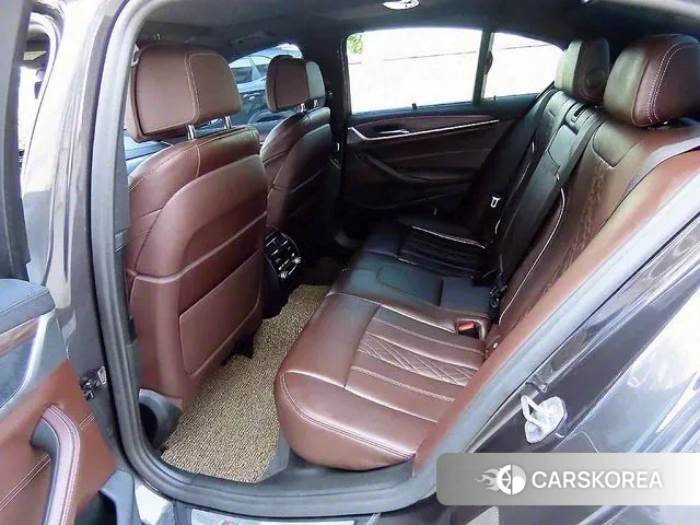 BMW 5 Series (G30) id 3018430 из Кореи 16