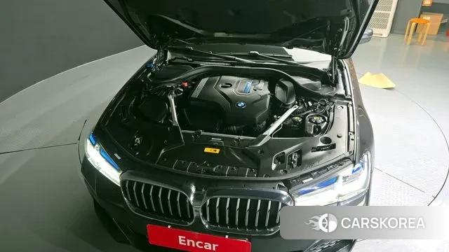 BMW 5 Series (G30) id 3778034 из Кореи 16