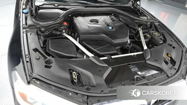 BMW 5 Series (G30) id 4626196 из Кореи 31