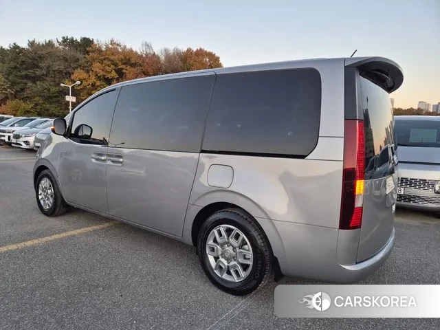 Hyundai Staria id 3398992 из Кореи 16