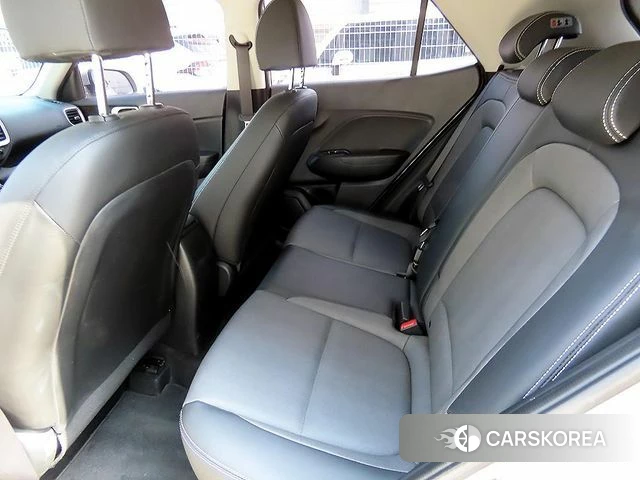 Hyundai Venue id 3819671 из Кореи 16