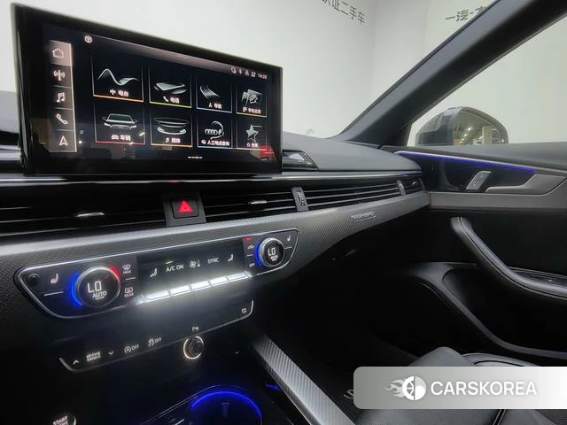 Audi A4L id 4276875 из Китая 15