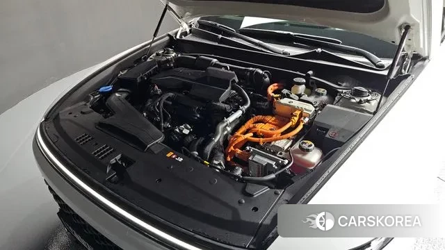 Hyundai Grandeur Hybrid (GN7) id 3502700 из Кореи 16