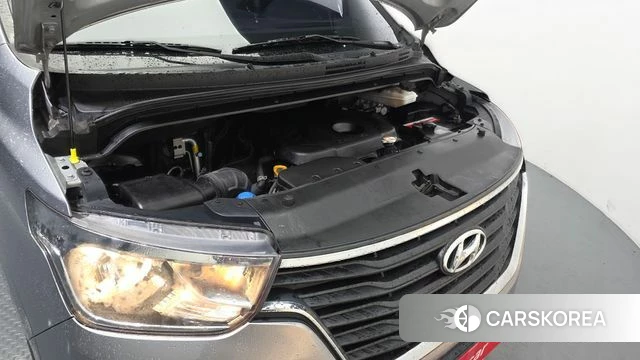 Hyundai The New Grand Starex id 4563360 из Кореи 16