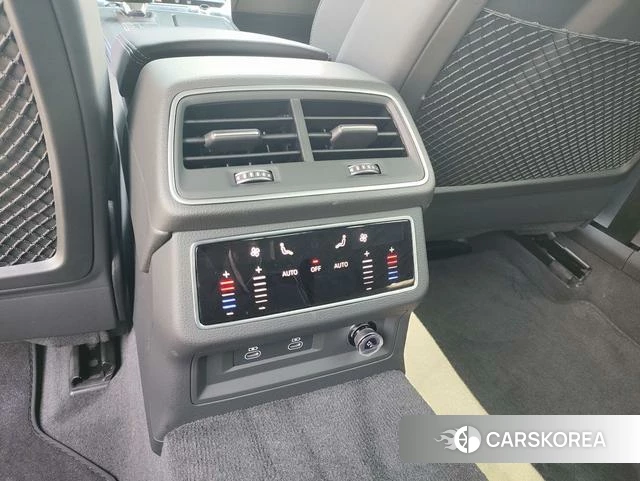 Audi A6L id 4297790 из Китая 8