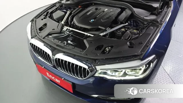 BMW 5 Series (G30) id 3368719 из Кореи 16