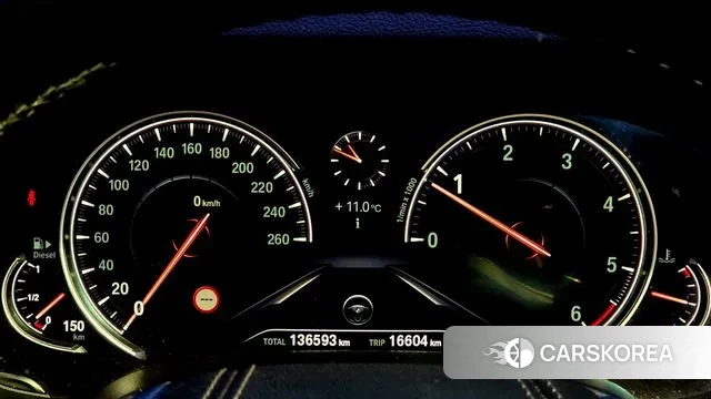 BMW 5 Series (G30) id 3363146 из Кореи 16