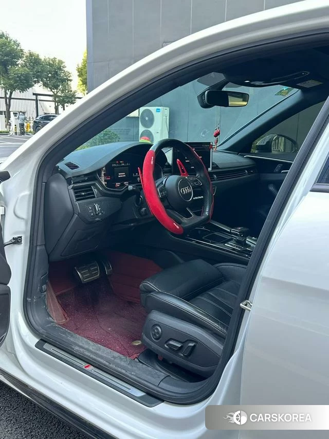 Audi A4L 2023 Белый из Китая, фото 6