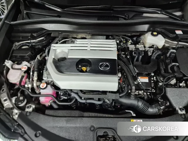 Lexus UX250h id 3477883 из Кореи 16