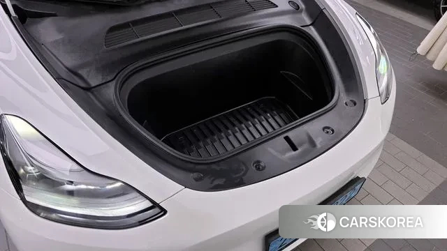 Tesla Model Y id 3379189 из Кореи 16