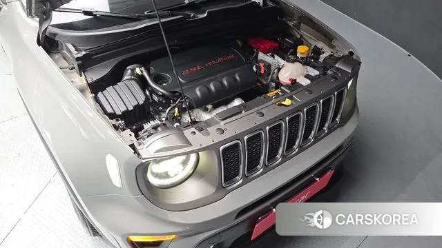 Jeep Renegade id 3753001 из Кореи 16