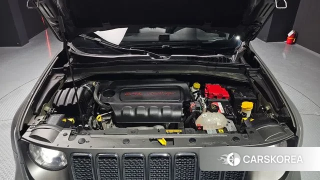 Jeep Renegade id 3504949 из Кореи 16