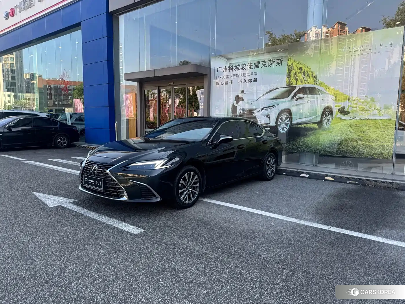 Lexus ES id 4680517 из Китая 10
