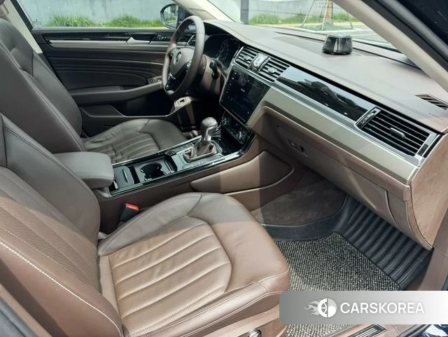 Volkswagen Huiang id 4272914 из Китая 22