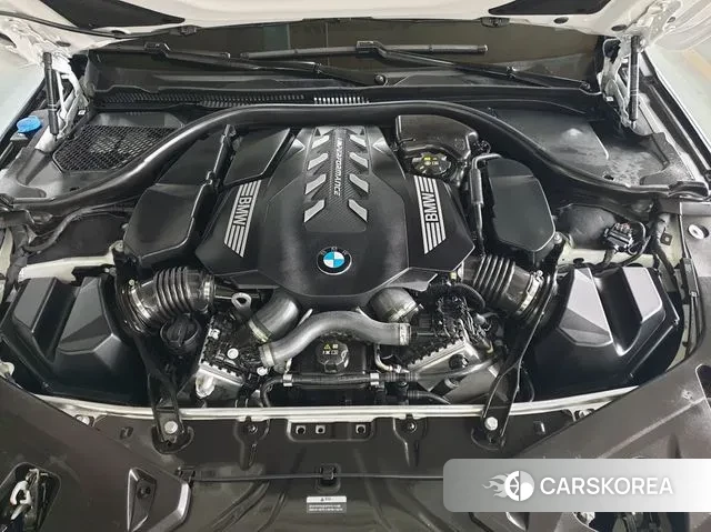 BMW 8 Series (G15) id 3776118 из Кореи 16