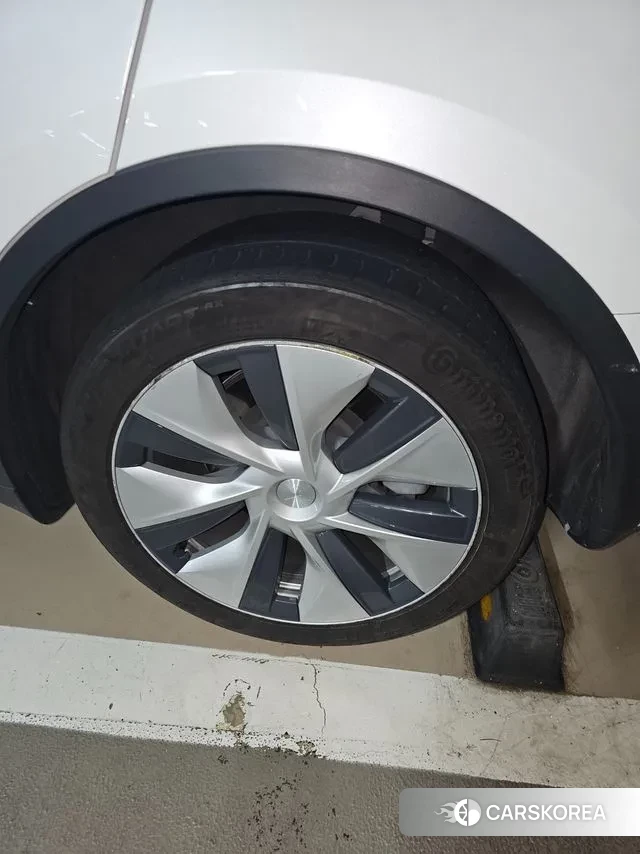 Tesla Model Y id 2970052 из Кореи 7