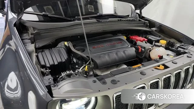 Jeep Renegade id 3513614 из Кореи 16