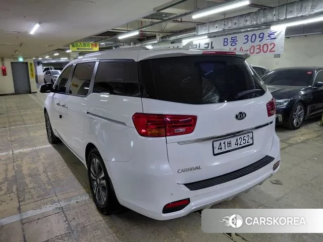 Kia The New Carnival id 3602037 из Кореи 16