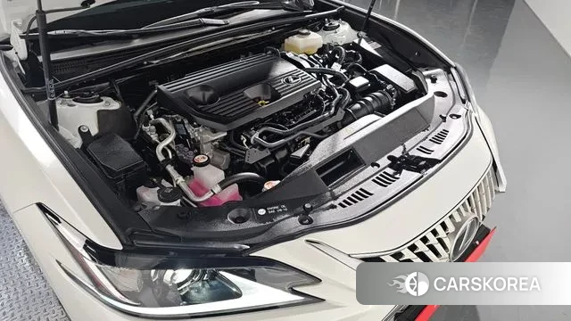 Lexus ES300h 7th generation id 3731735 из Кореи 16