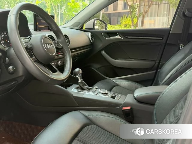 Audi A3 2021 Белый из Китая, фото 6