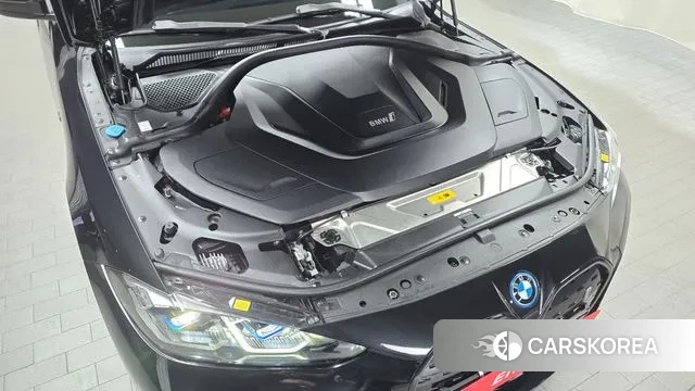 BMW i4 id 3508130 из Кореи 16