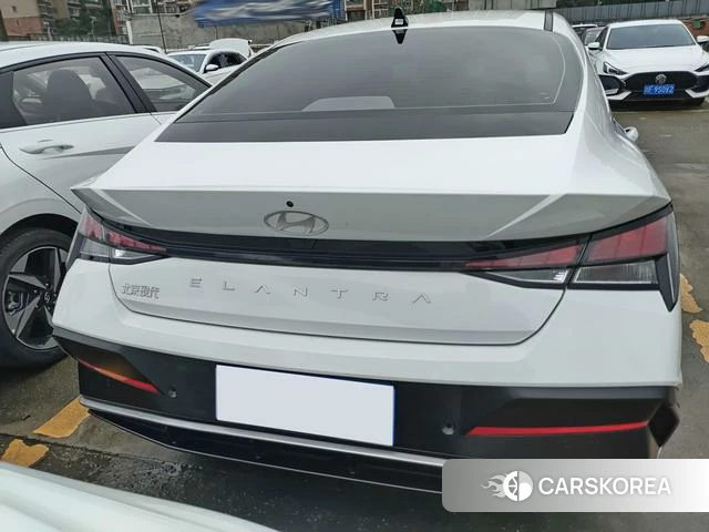 Hyundai Elantra id 4359597 из Китая 11