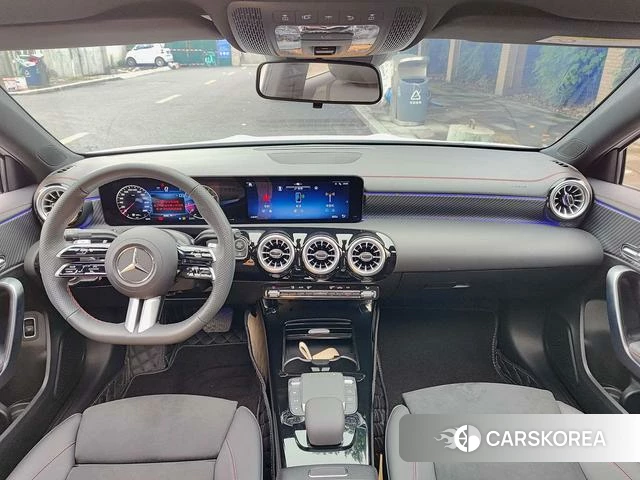 Mercedes-Benz Class A 2023 Белый из Китая, фото 6