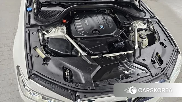 BMW 5 Series (G30) id 3703965 из Кореи 16