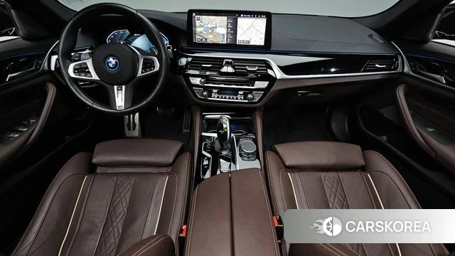 BMW 5 Series (G30) id 4469227 из Кореи 30
