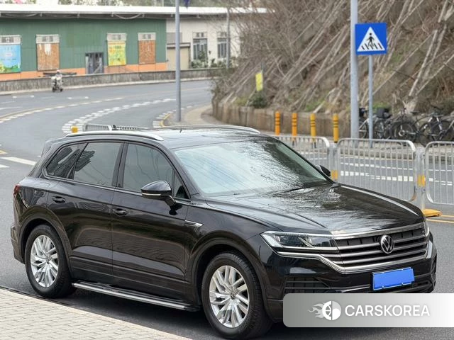 Volkswagen Touareg id 4274755 из Китая 10