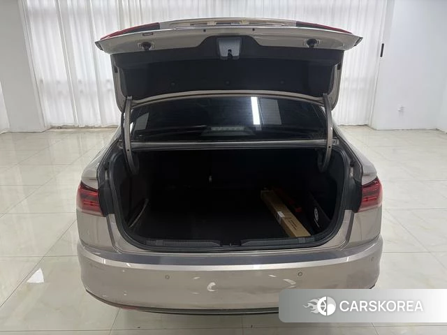 Volkswagen Bora id 4254001 из Китая 16