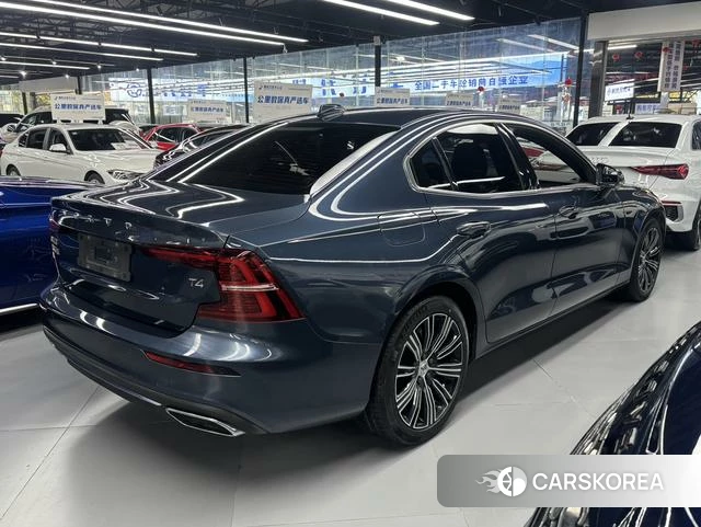 Volvo S60 id 4219240 из Китая 11