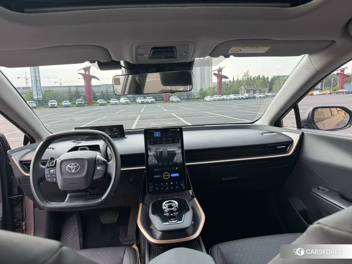Toyota bZ3 2023 Фиолетовый из Китая, фото 6